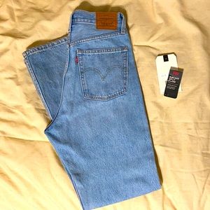 Levi’s Ribcage Split Flare